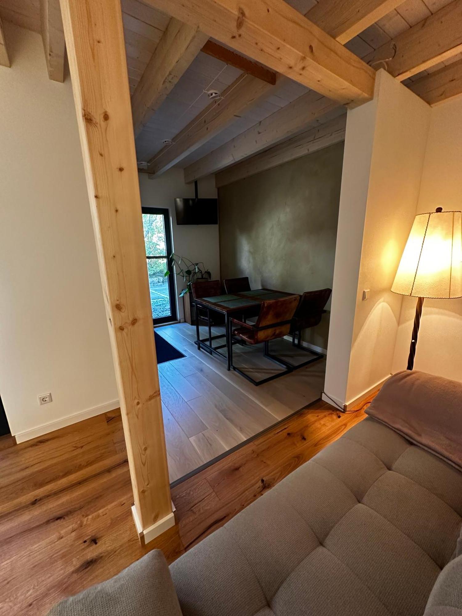 Ferienwohnung Stenja - Made Of Wood เดรสเดน ภายนอก รูปภาพ